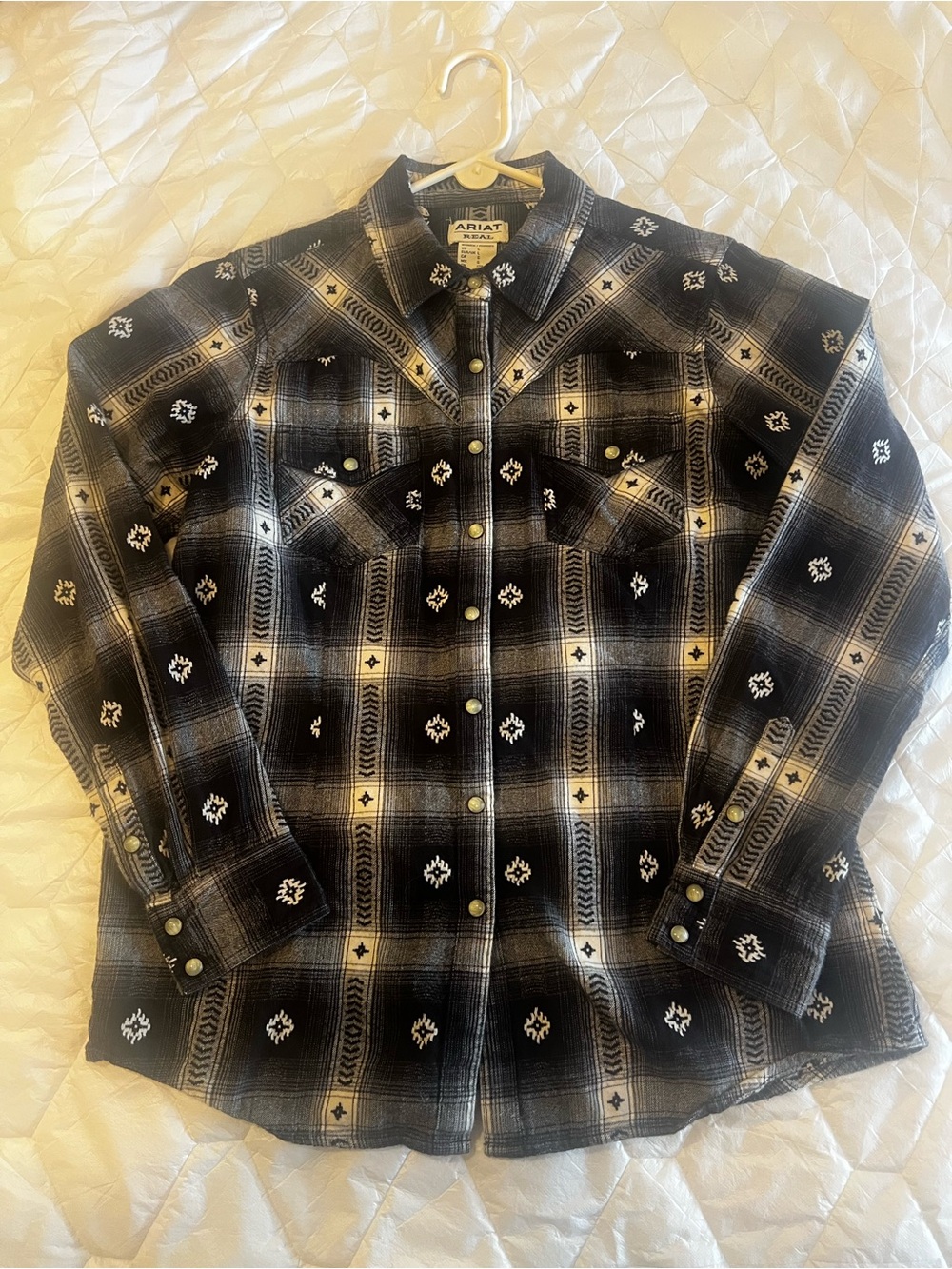 Ariat Black & Cream Western Plaid Snap Shirt L